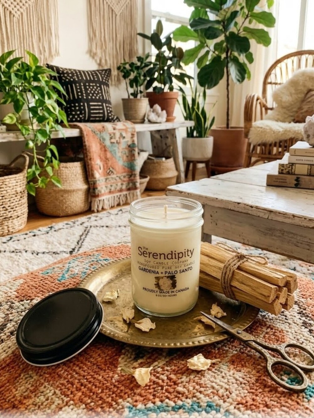 Gardenia + Palo Santo Serendipity Hand-poured Pure Soy Candle Made in Canada NWT